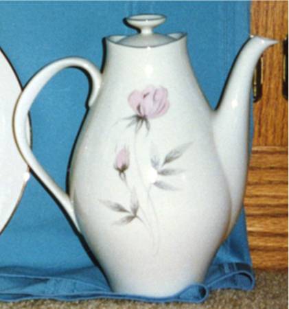 Dusty Rose Coffee Pot & Lid