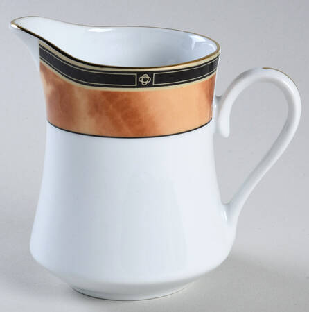 Wood Garland Creamer