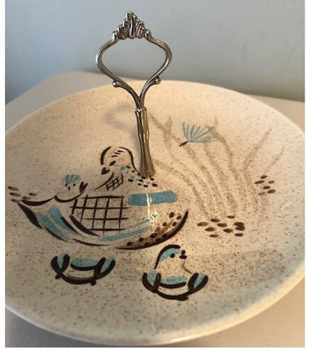 Bob White Round Serving Plate with Handle (DP)