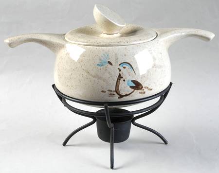 Bob White 1 Qt Rd Covered Casserole w/Black Metal Stand