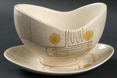 Crazy Rhythm Gravy Boat with Attached Underplate