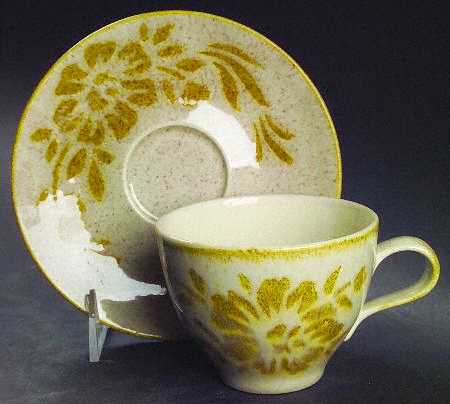 Damask Flat Cup & Saucer Set