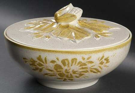 Damask Round Covered Vegetable