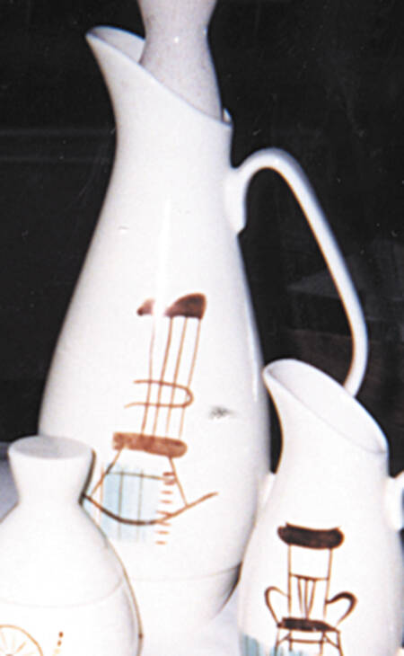Hearthside China Beverage Server & Lid