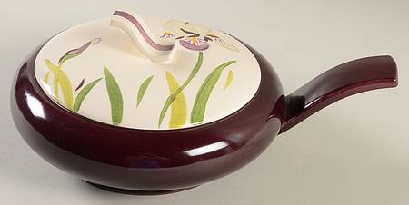 Iris 1.25 Qt Round Covered Casserole