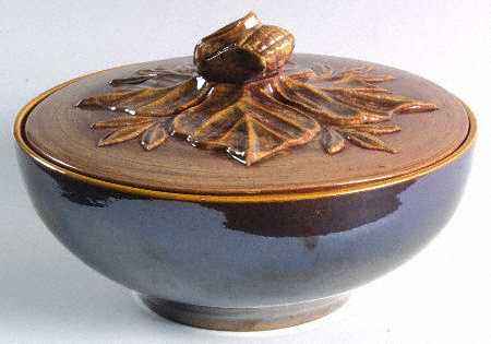 Kashmir 2 Qt Round Covered Casserole