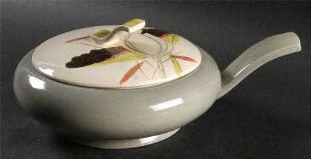 Lotus Gray 1.25 Qt Round Covered Casserole