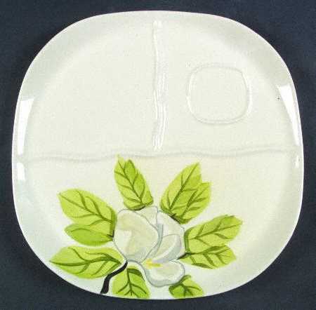 Magnolia Chartreuse Divided Supper Plate w/Cup Indent