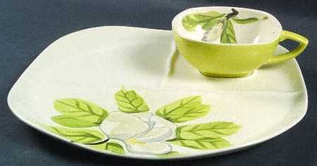 Magnolia Chartreuse Divided Supper Plate & Cup
