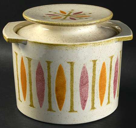 Pepe Bean Pot & Lid
