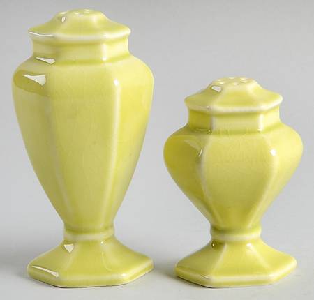 Plum Blossom Yellow Salt & Pepper Set