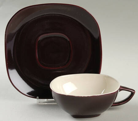 Quartette Mulberry Flat Cup & Saucer Set
