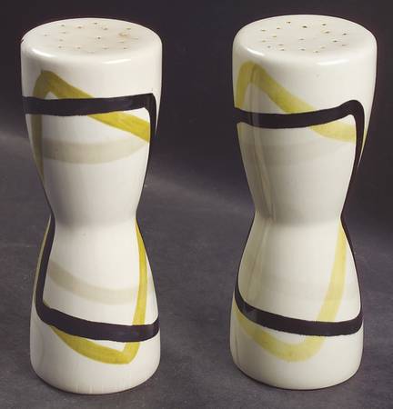 Smart Set Oversized Salt & Pepper Set