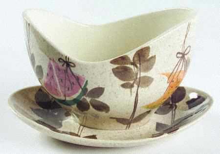 Tampico Gravy Boat with Attached Underplate