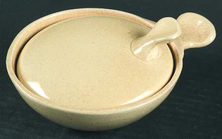 Town and Country Sand Handled Marmite & Lid