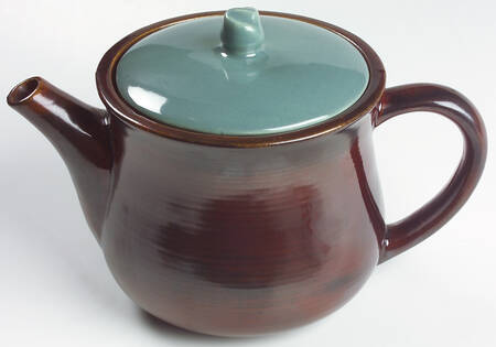 Village Green Teapot & Lid by Red Wing