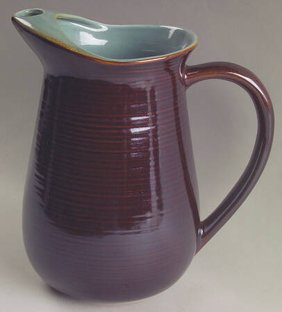 Village Green 80 Oz Pitcher