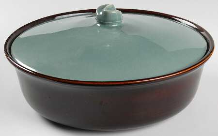 Village Green 2 Qt Round Covered Casserole