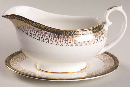 Majestic Green Gravy Boat & Underplate