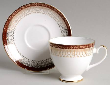 Majestic Maroon Footed Cup & Saucer Set
