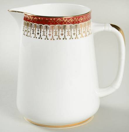 Majestic Maroon 20 Oz Pitcher