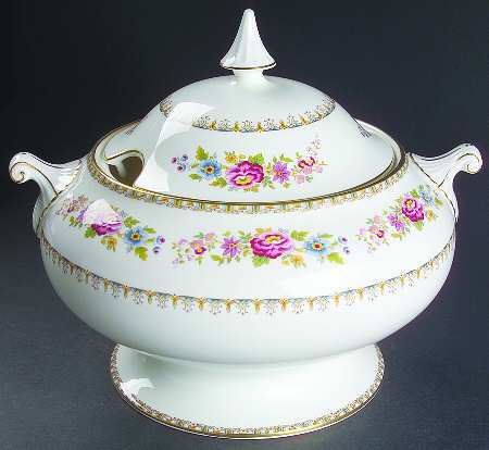 Malvern (Smooth) Tureen &  Lid