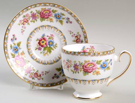 Malvern (Smooth) Footed Cup & Saucer Set