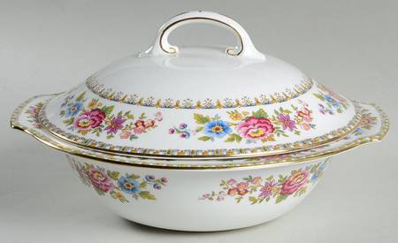 Malvern (Smooth) Round Covered Vegetable