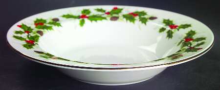 Noel (Holly Backstamp, Smooth) Rim Soup Bowl