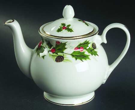 Noel (Holly Backstamp, Smooth) Small Teapot & Lid