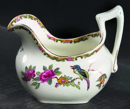 Queen Bess Creamer