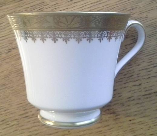 Regal Footed Cup
