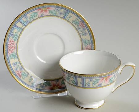 Sumatra Footed Cup & Saucer Set