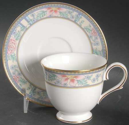 Sumatra Footed Cup & Saucer Set