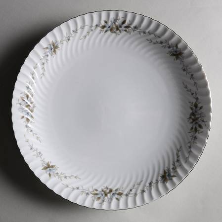 Alyce 12" Chop Plate (Round Platter)