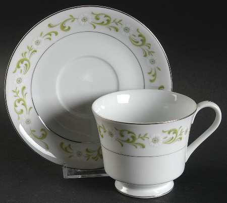 Bridgit Footed Cup & Saucer Set