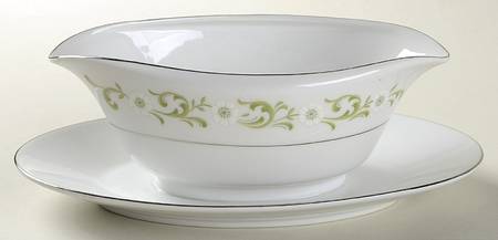 Bridgit Gravy Boat with Attached Underplate