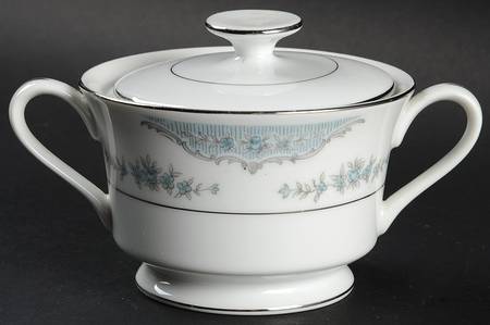 Connie Sugar Bowl & Lid