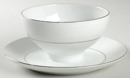 Empress Gravy Boat with Attached Underplate