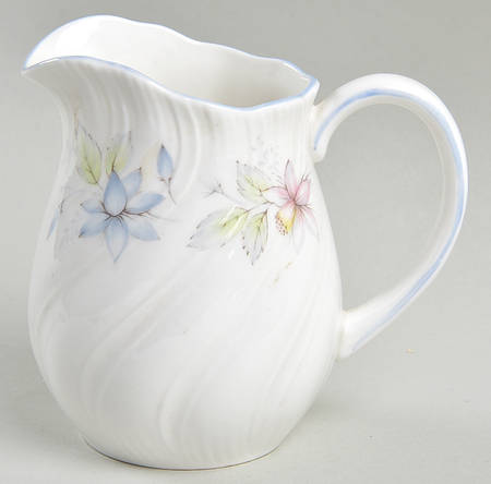 Claire Mini Creamer