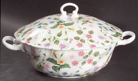 Country Meadow Round Covered Vegetable