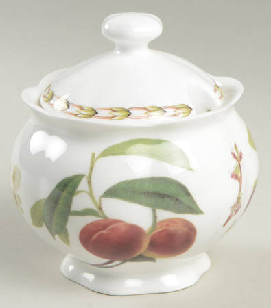 Hooker's Fruit (Bone, Made In England) Sugar Bowl & Lid