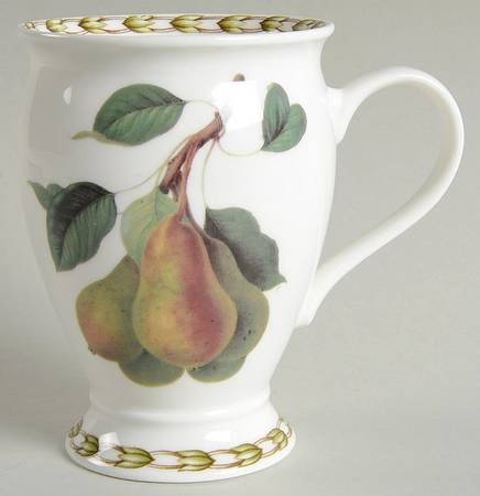Hooker's Fruit (Bone, Made In England) Footed Mug