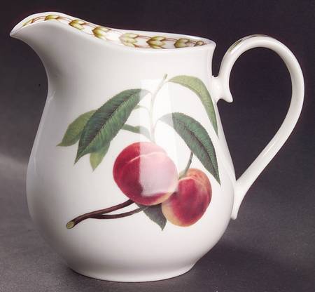 Hooker's Fruit (Bone, Made In England) Creamer