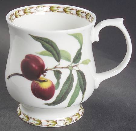 Hooker's Fruit (Bone, Made In England) Footed Mug