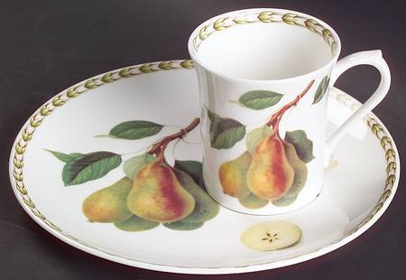 Hooker's Fruit (Bone, Made In England) Snack Plate & Cup Set