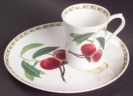 Hooker's Fruit (Bone, Made In England) Snack Plate & Cup Set