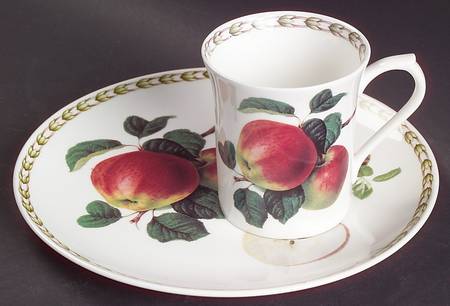 Hooker's Fruit (Bone, Made In England) Snack Plate & Cup Set