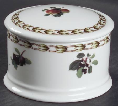 Hooker's Fruit (Bone, Made In England) Round Box & Lid