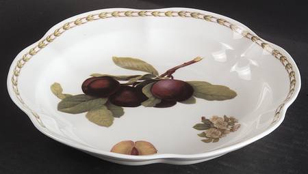 Hooker's Fruit (Bone, Made In England) 9" Victoria Tray